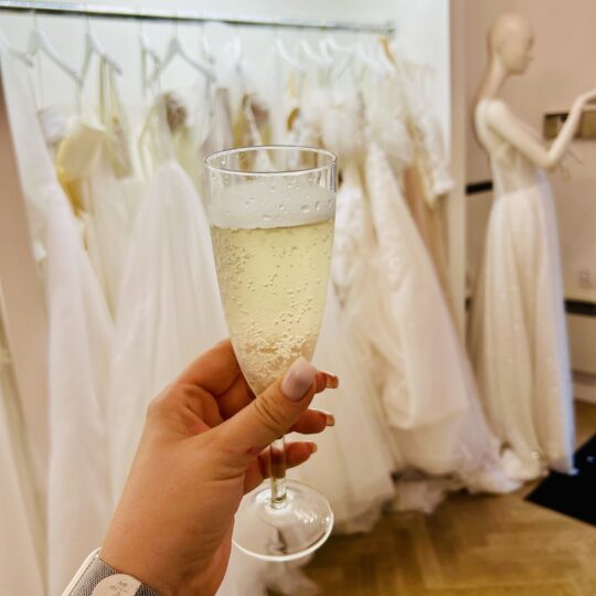 https://kinga-lars.wedding/wp-content/uploads/2024/12/sekt-1-540x540.jpg